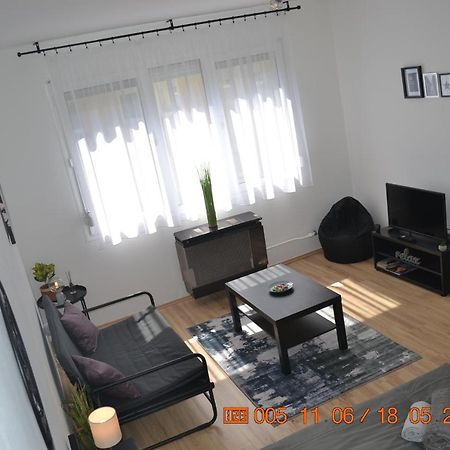 Sziget Apartman Eger Eksteriør billede