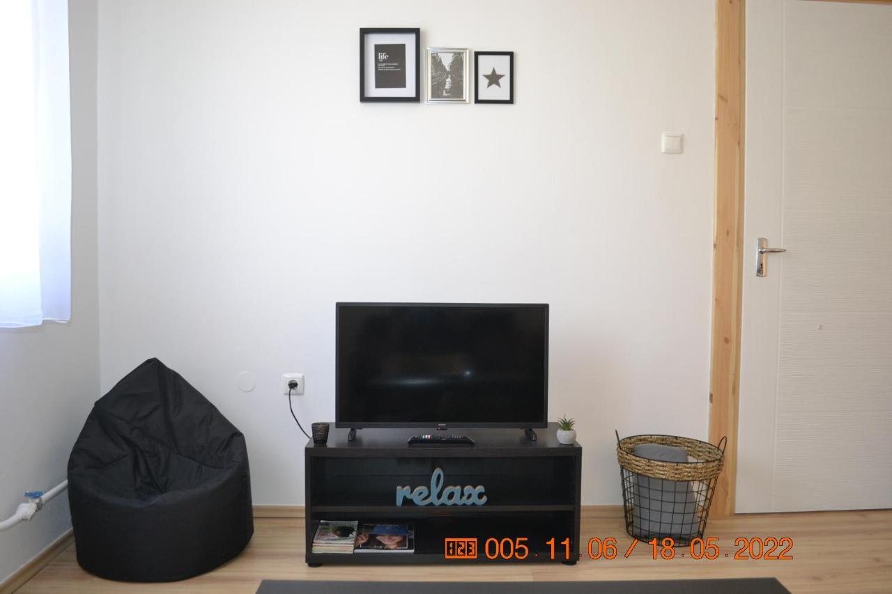 Sziget Apartman Eger Eksteriør billede