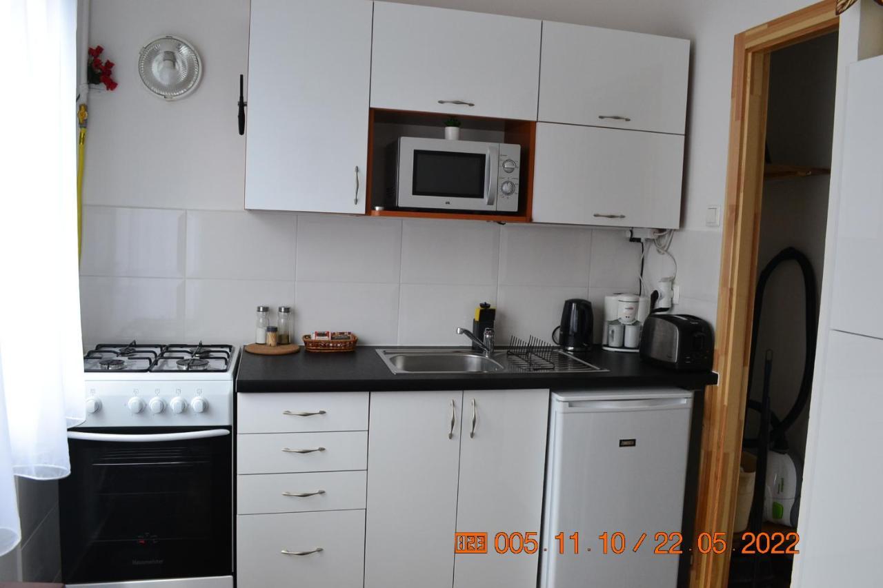 Sziget Apartman Eger Eksteriør billede